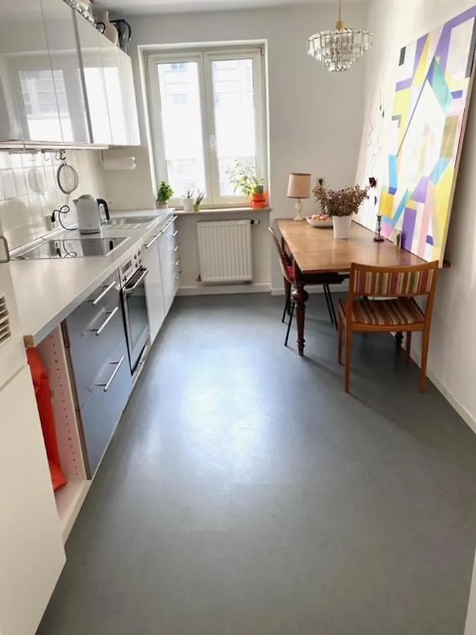 Apartamento Kunstler Wohnung Im Zentrum - Lehel Munique
